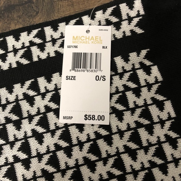Michael Kors scarf - Picture 2 of 3